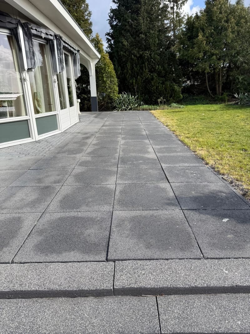 Terrasreiniging na reiniging