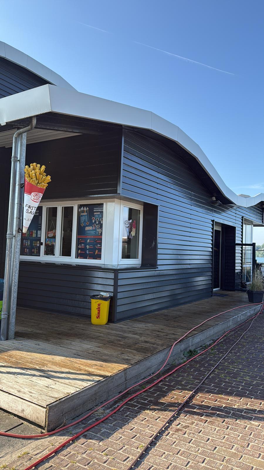 Gereinigd bedrijfspand door Totaalschoon